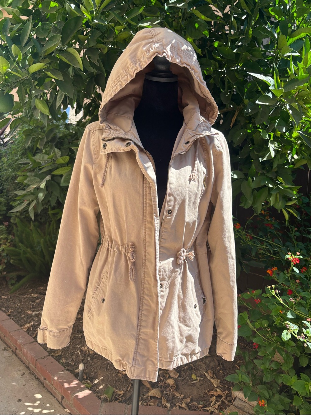 Women’s Beige Hooded Drawstring Utility Jacket